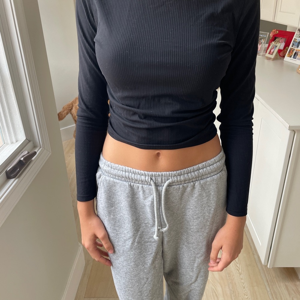 Lululemon Ribbed Black Long Sleeve - Picture 1 of 3